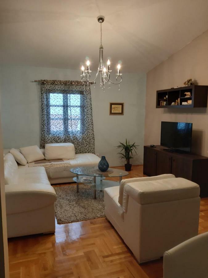 Vila Maljevik Sutomore Bagian luar foto